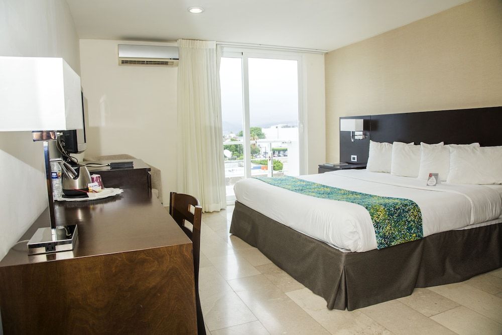 Seven Crown La Paz Malecon 4 estrelas em La Paz