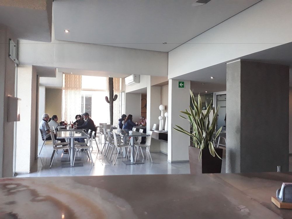 Seven Crown La Paz Malecon 3