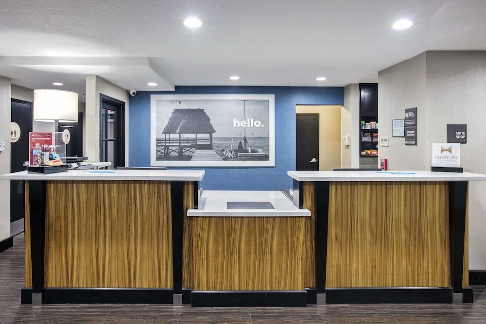 Hampton Inn & Suites Hermosa Beach, CA 2