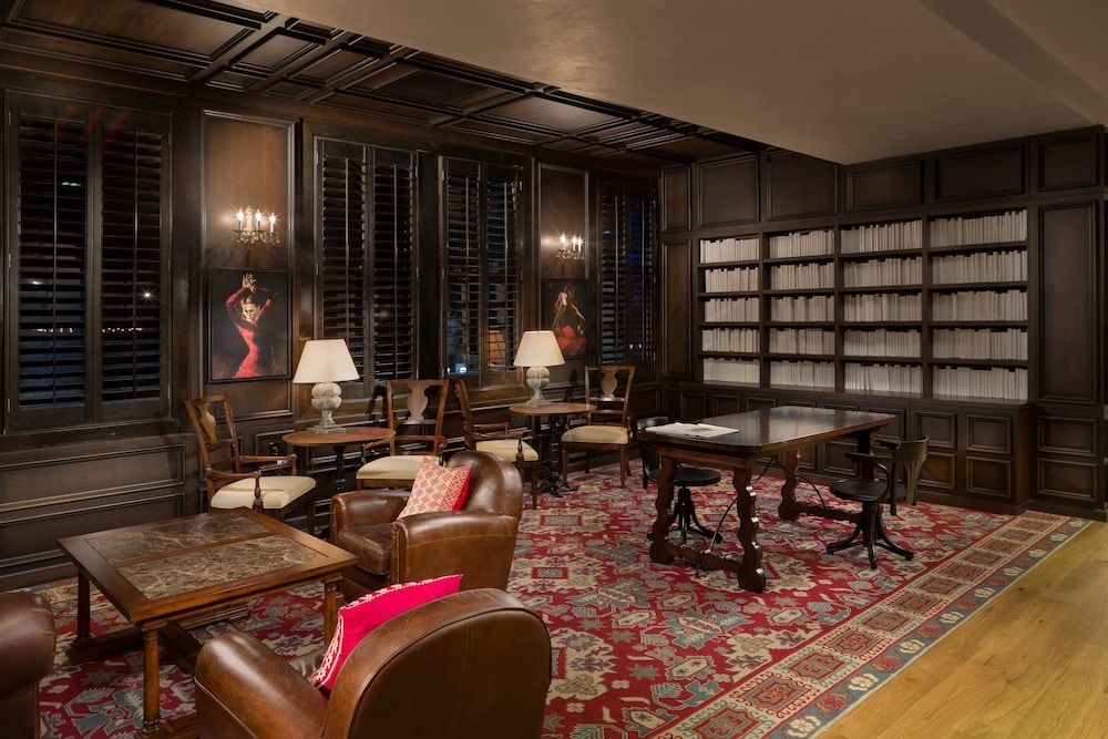 Hotel Valencia Riverwalk 3