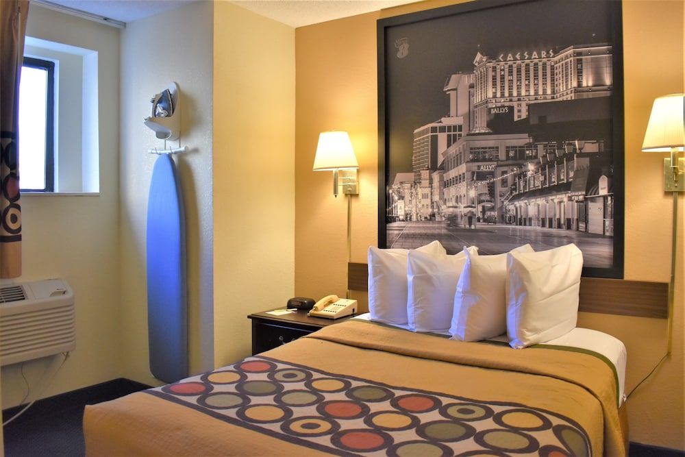 Super 8 by Wyndham Atlantic City 2