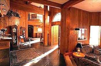 Kandahar Lodge at Whitefish Mountain Resort 2