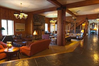 Kandahar Lodge at Whitefish Mountain Resort 3