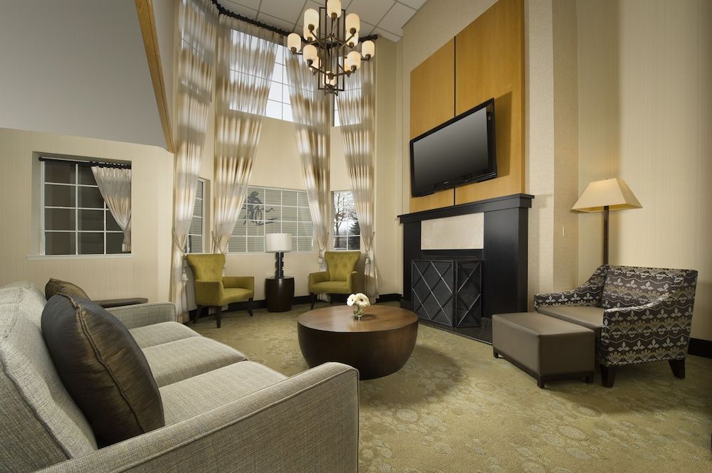 Redmond Inn 2 Redmond Inn 2