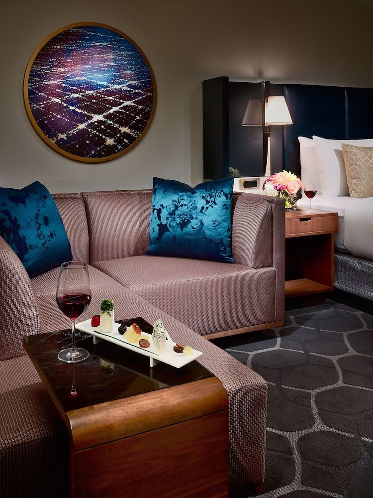 Royal Sonesta Houston Galleria 3