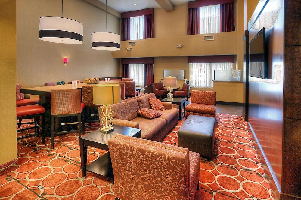 Hampton Inn & Suites Las Vegas-Henderson 3
