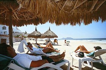 Costa Bonita Condominium & Beach Resort 1
