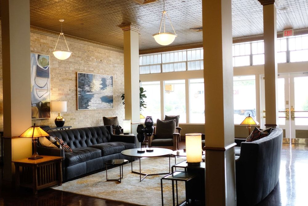 Best Western Plus Sunset Suites-Riverwalk 2