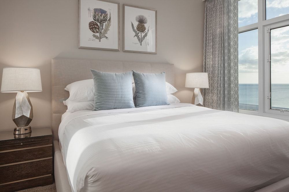 Marco Beach Ocean Resort 3