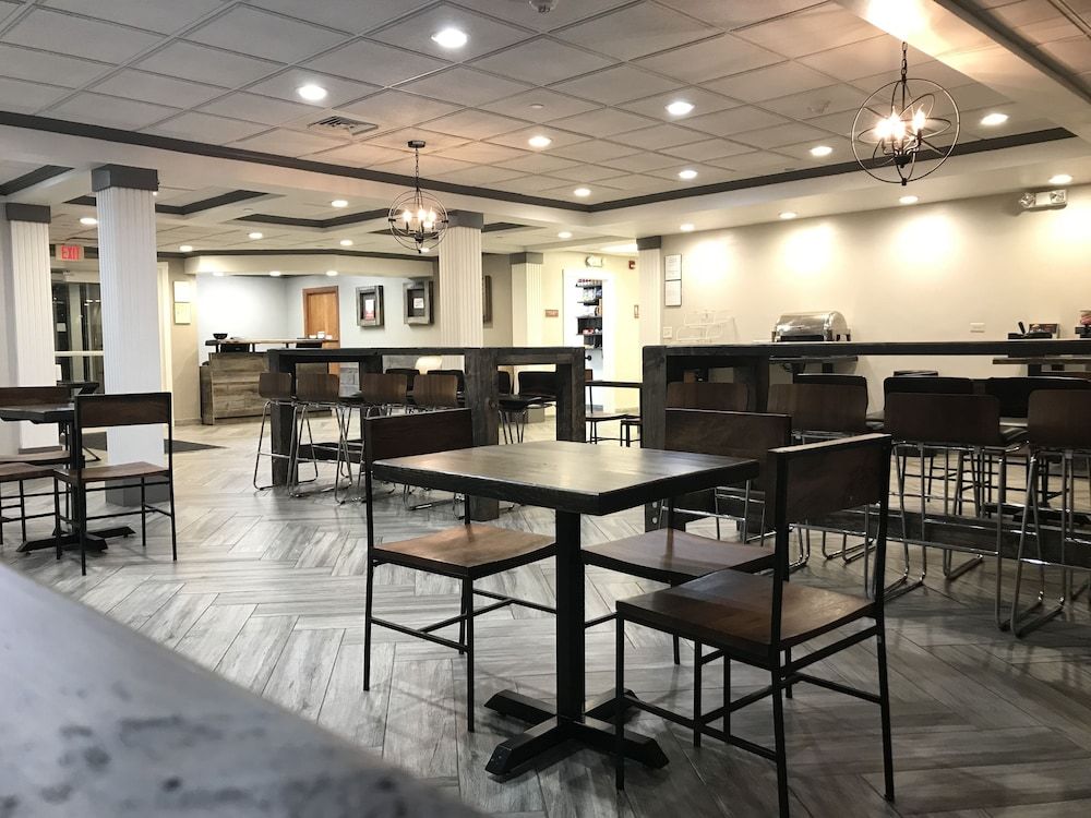 CrestHill Suites SUNY University Albany 3