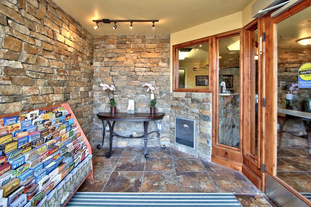 MCM Elegante Suites 2 MCM Elegante Suites 2