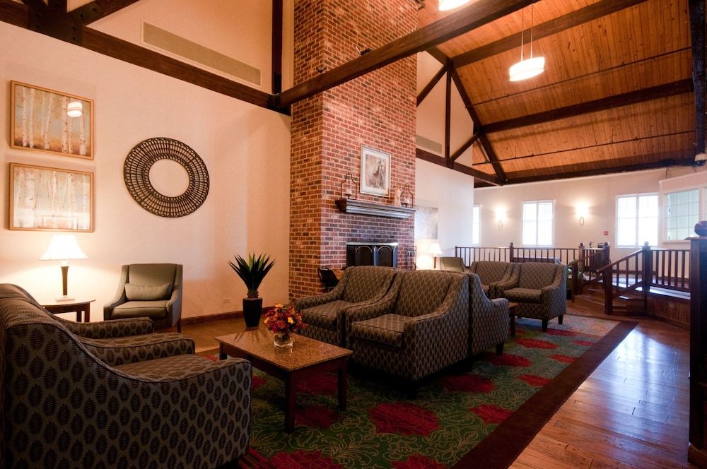 Colony South Hotel & Conference Center 3