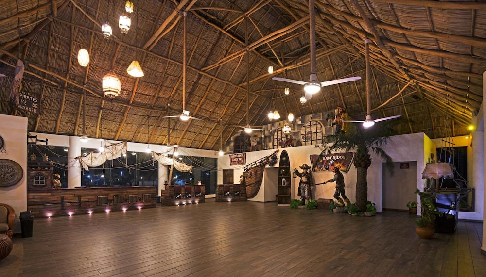 Vista Playa de Oro All Inclusive 2 Vista Playa de Oro All Inclusive 2