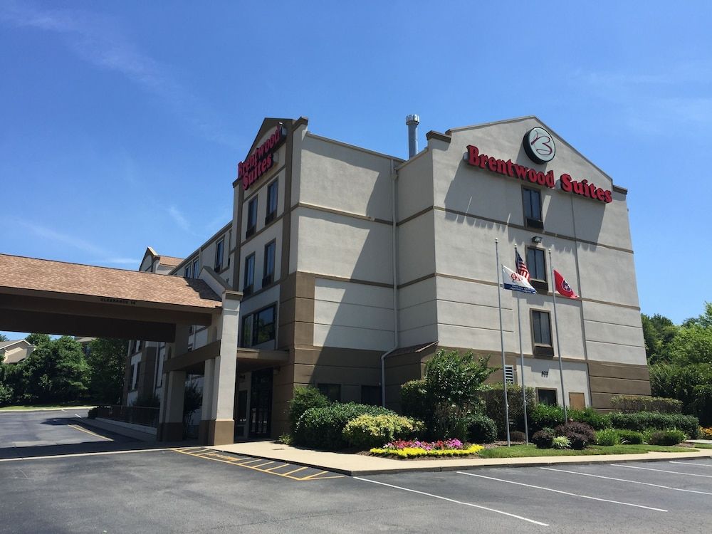 Brentwood Suites 1