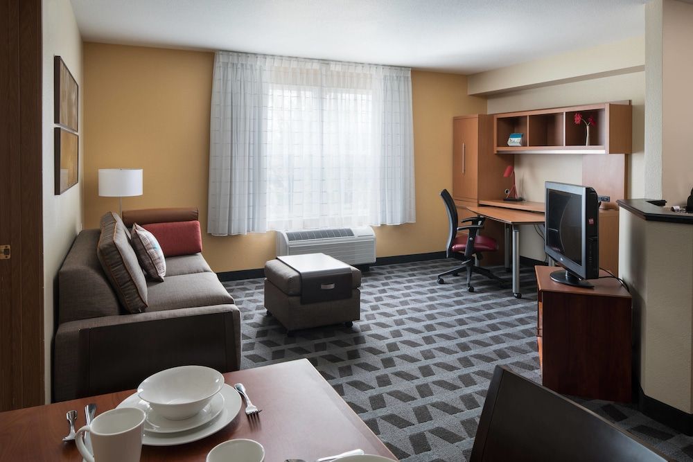 TownePlace Suites by Marriott Seattle South-Renton 3