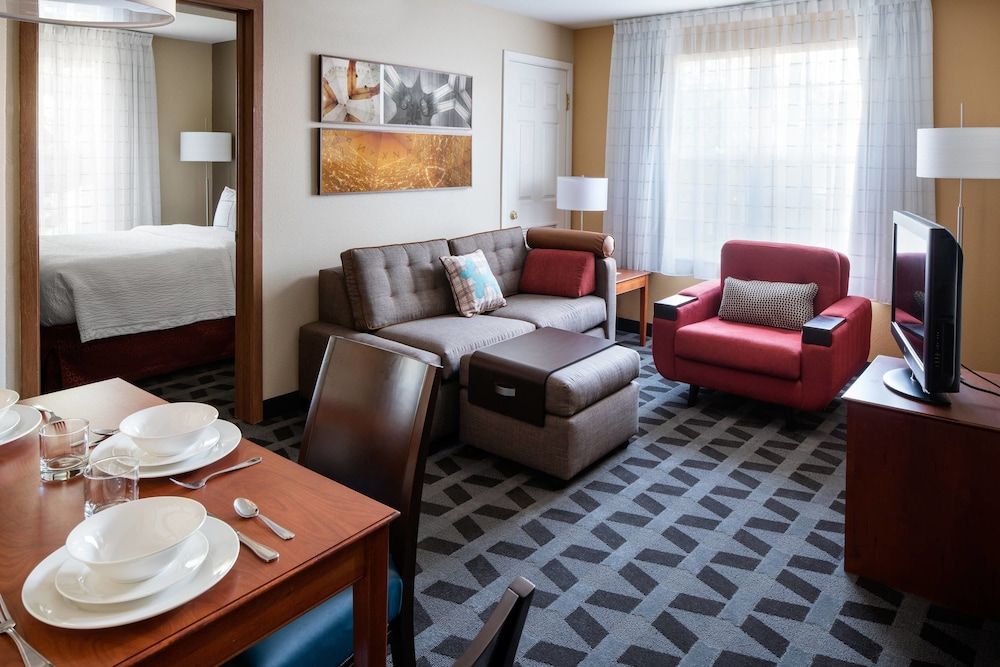 TownePlace Suites by Marriott Seattle South-Renton 2
