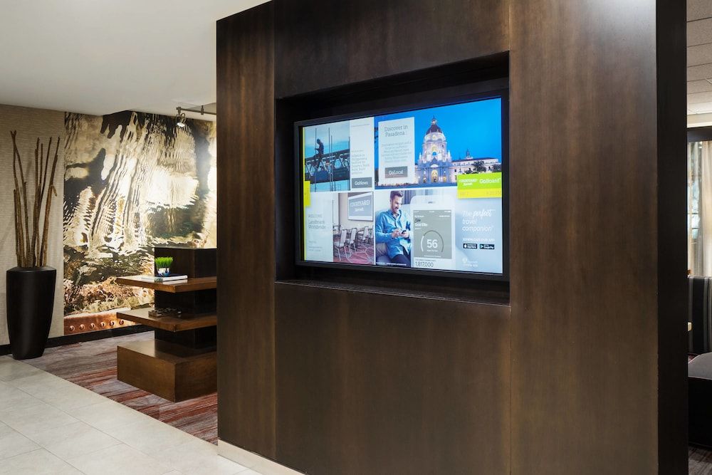 Courtyard By Marriott Pasadena/Old Town 2