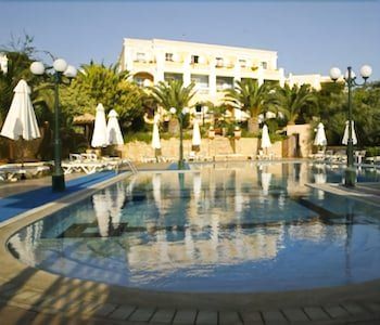 Crithoni's Paradise 4 estrelas em Alinda