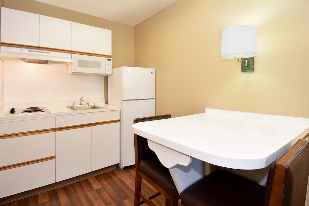 Extended Stay America Miami Airport 3