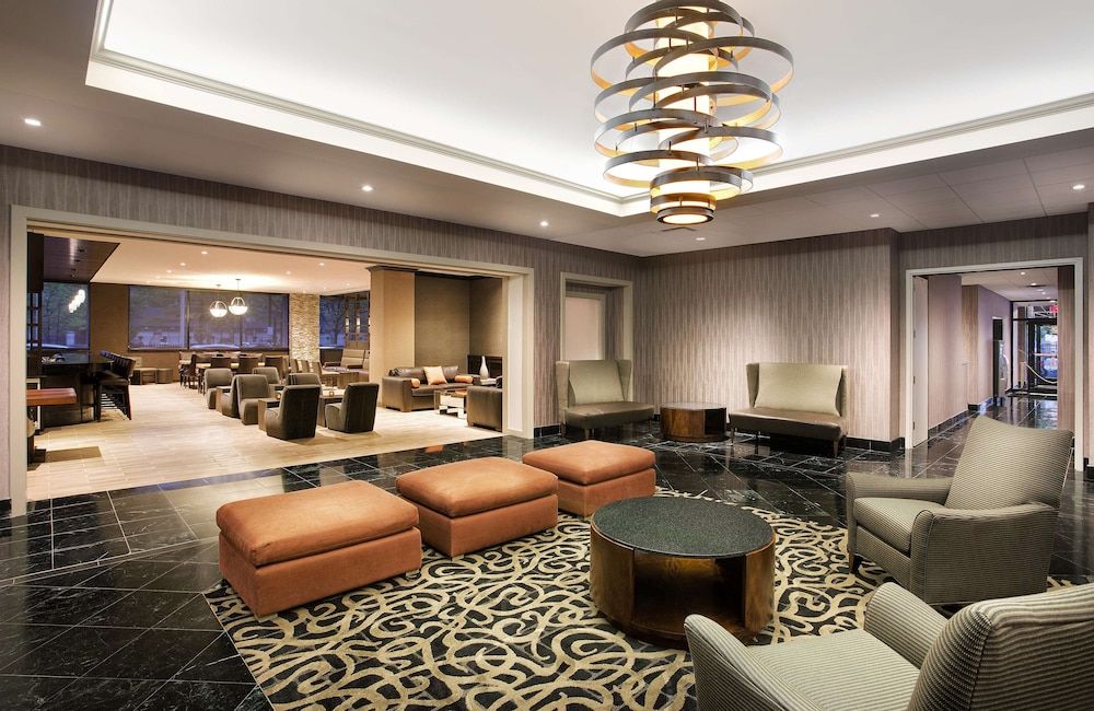 DoubleTree by Hilton Hotel & Suites Jersey City 3