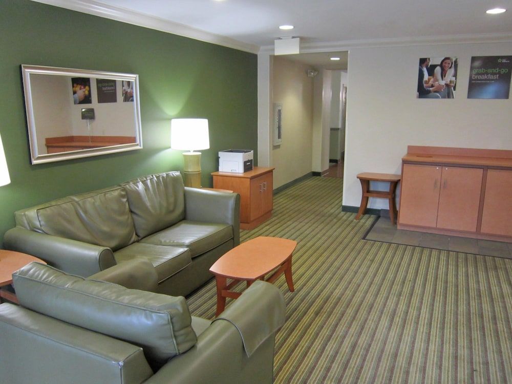Extended Stay Deluxe FLD-Cypress Creek 2