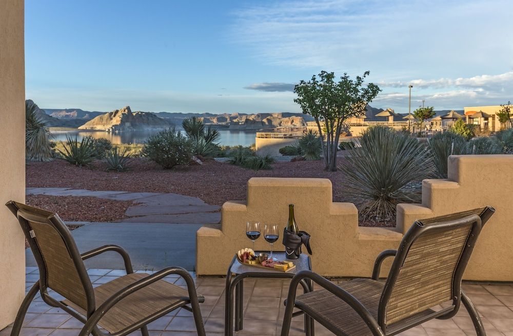 Lake Powell Resort 1