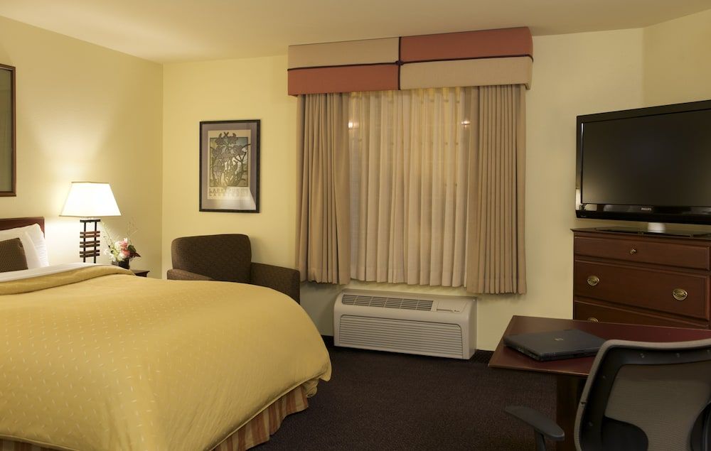 Larkspur Landing Renton - An All-Suite Hotel 3