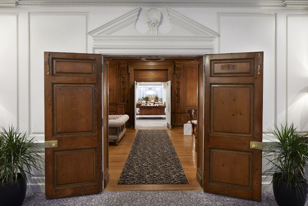 Tarrytown House Estate on the Hudson 3