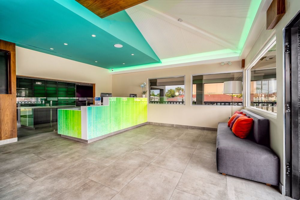 818 Hotel + Pool, Ascend Hotel Collection 3