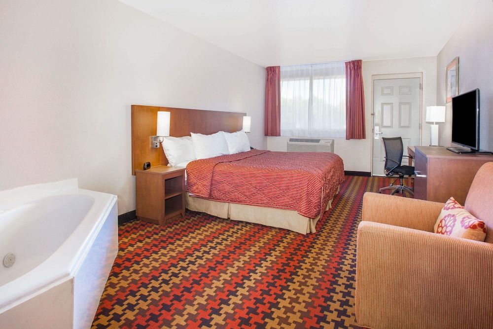 Days Inn by Wyndham Sedona 2