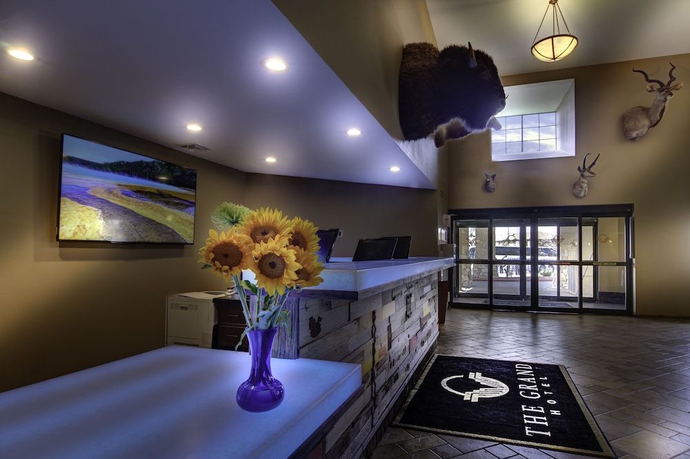 The Grand Hotel at the Grand Canyon 2