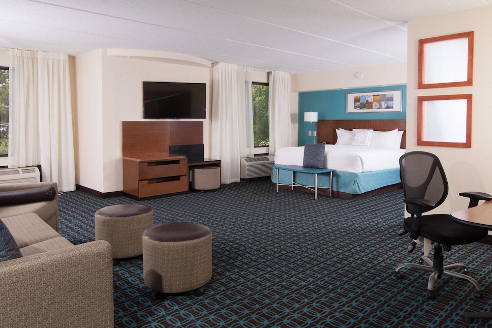 Fairfield Inn & Suites Atlanta Airport South/Sullivan Road 3