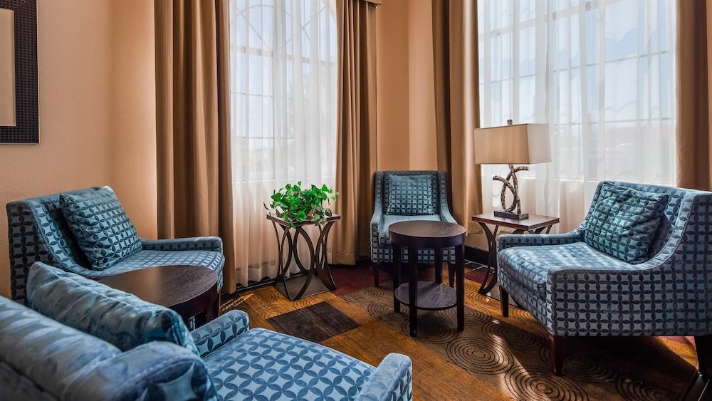 Best Western Plus Wendover Inn 3