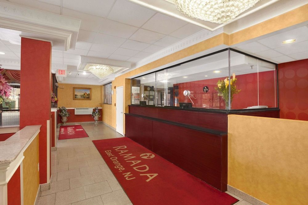 Ramada by Wyndham East Orange 3