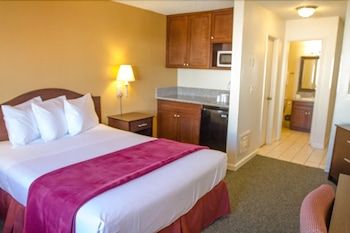 California Suites 3