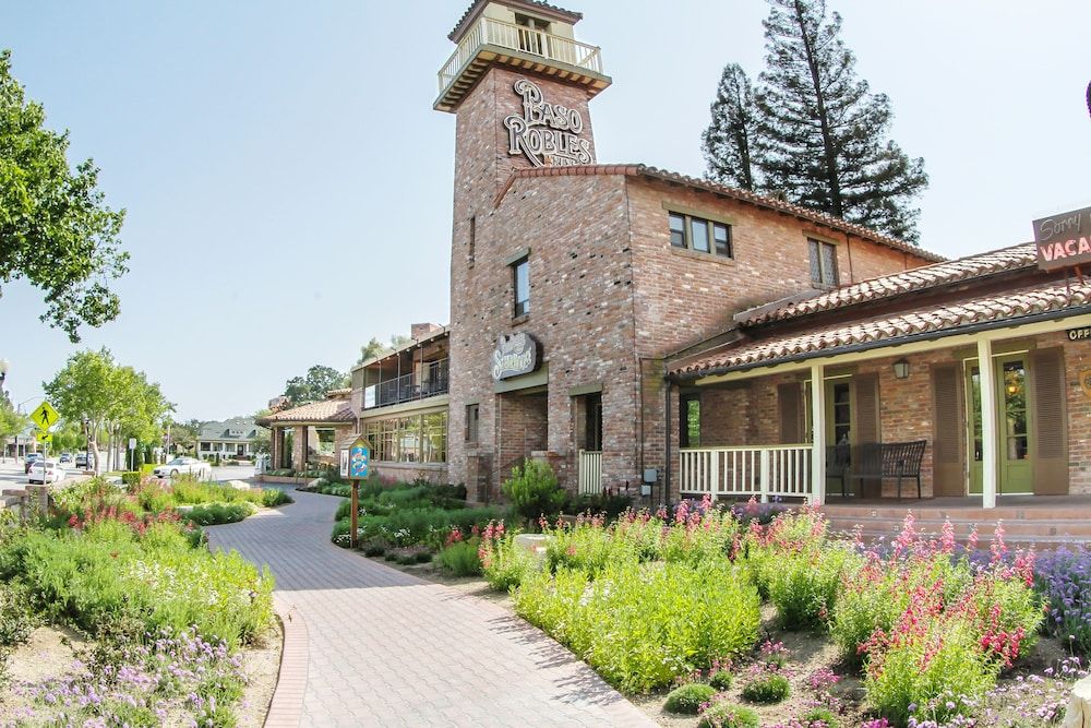 Paso Robles Inn 1