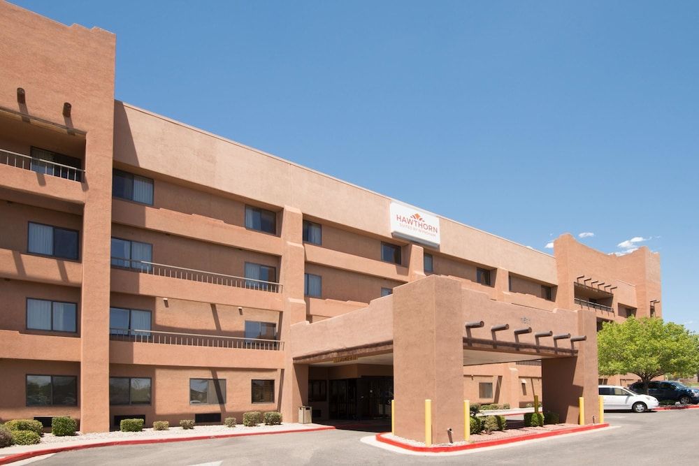Hawthorn Suites by Wyndham Albuquerque 1