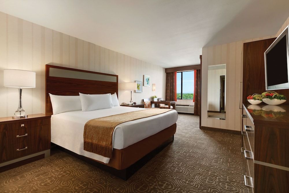 Gold Coast Hotel & Casino 3