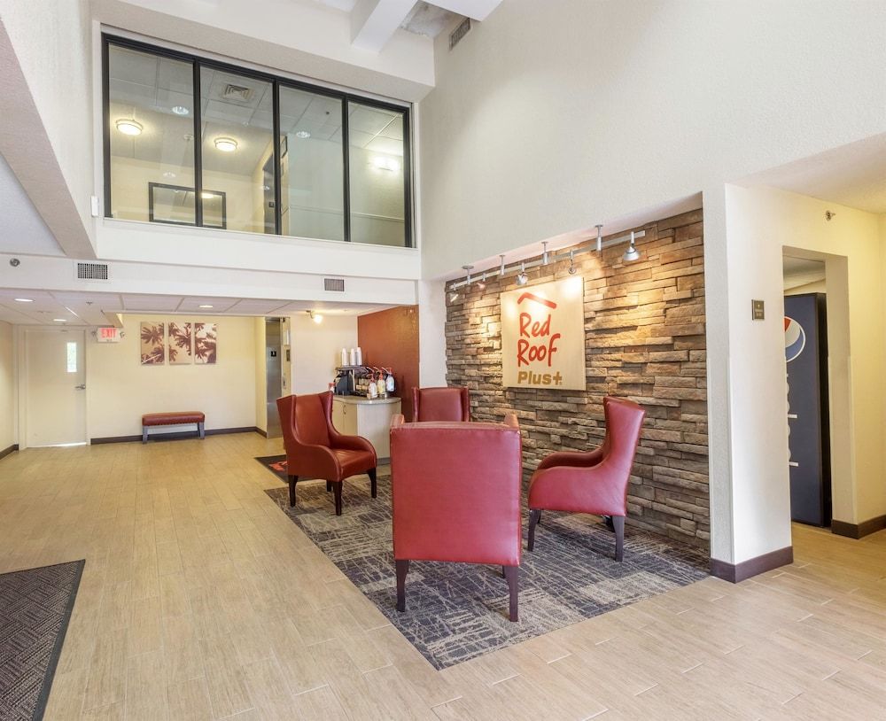 Red Roof PLUS+ West Palm Beach 2