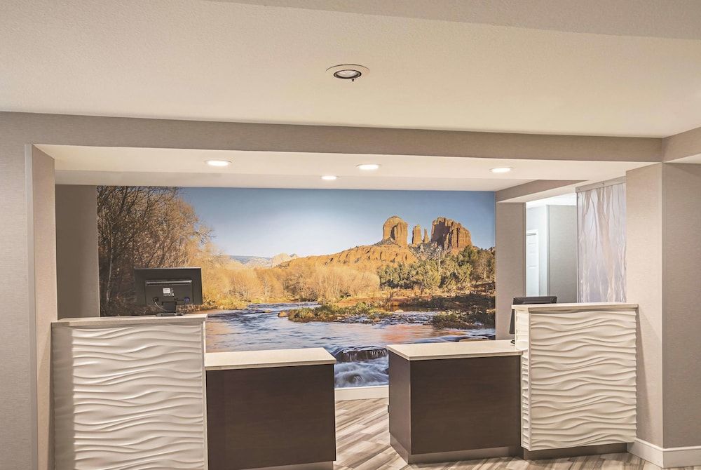 La Quinta Inn & Suites by Wyndham Flagstaff 3