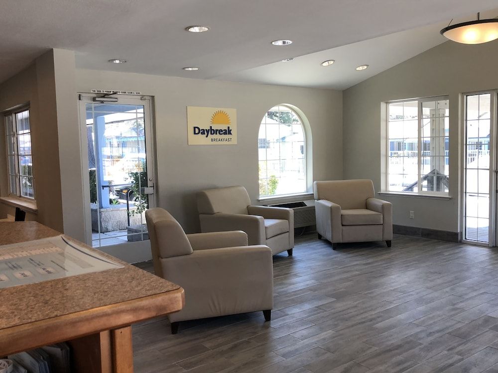 Days Inn by Wyndham South Lake Tahoe 3