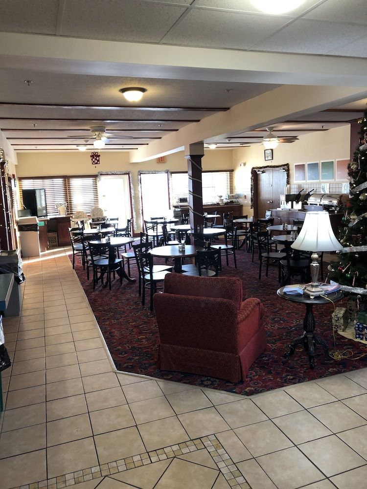 Fireside Inn & Suites - Belfast 2