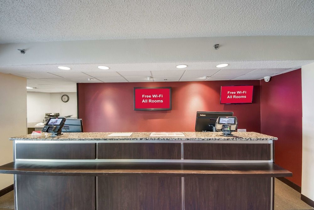 Red Roof Inn Laredo 3