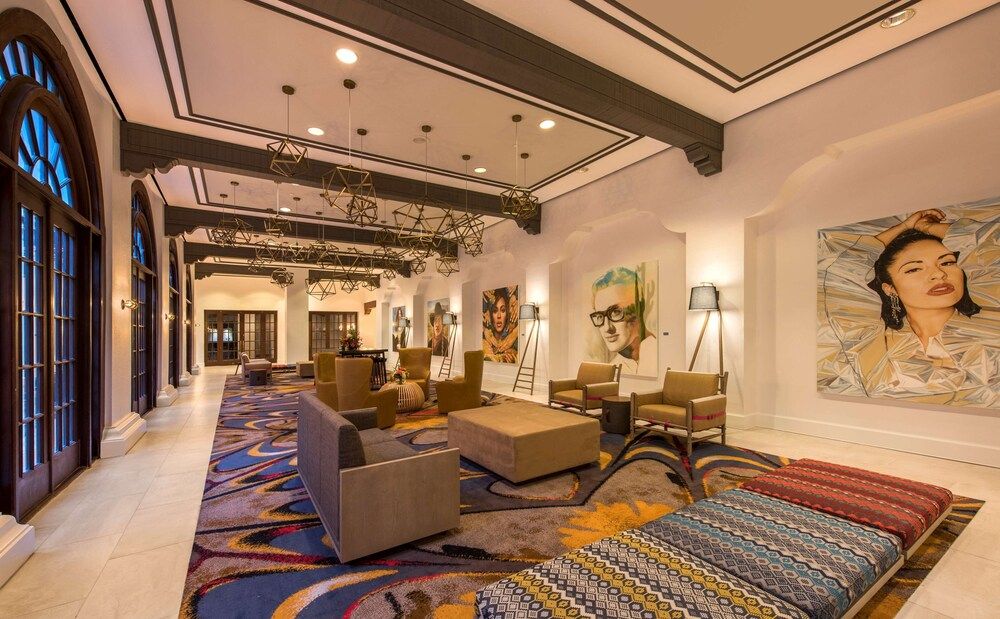 DoubleTree by Hilton Austin 1