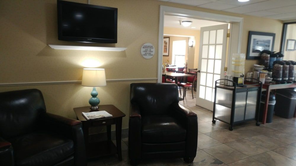 Comfort Inn Airport 3 Comfort Inn Airport 3