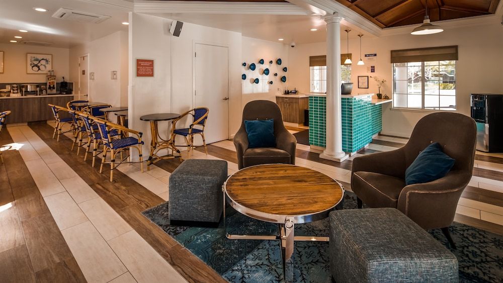 Best Western Plus Riviera 2