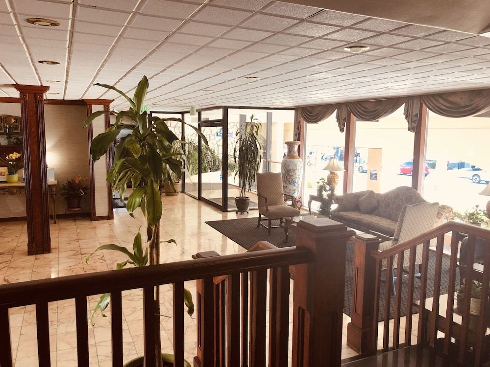 Days Inn by Wyndham Hollywood Universal Studios 1