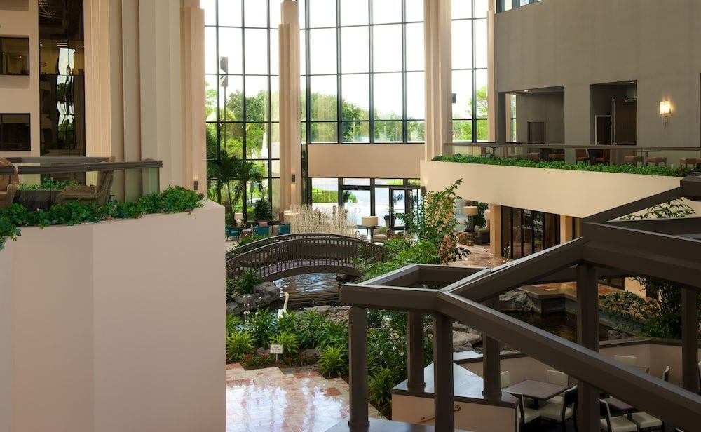 Embassy Suites by Hilton Palm Beach Gardens PG 3