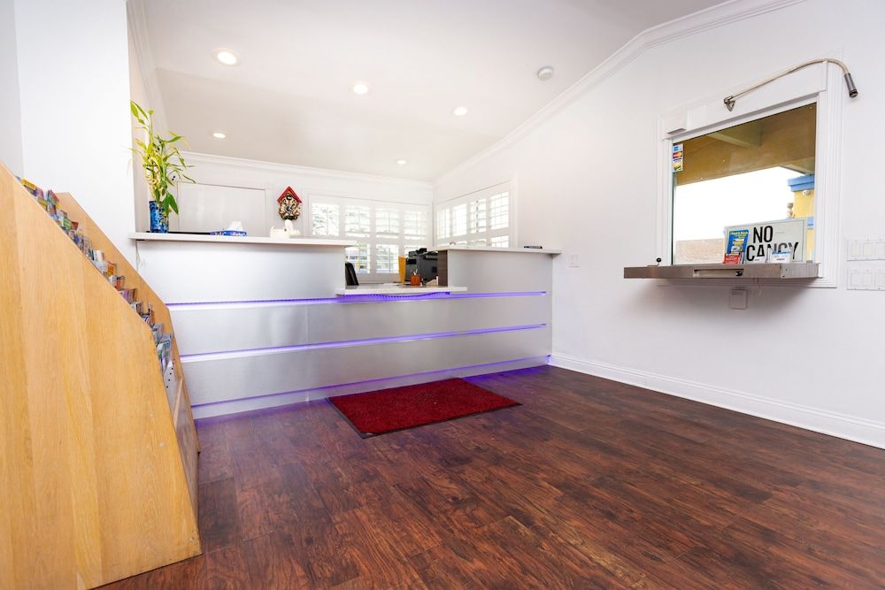 SureStay Hotel by Best Western Seaside Monterey 2