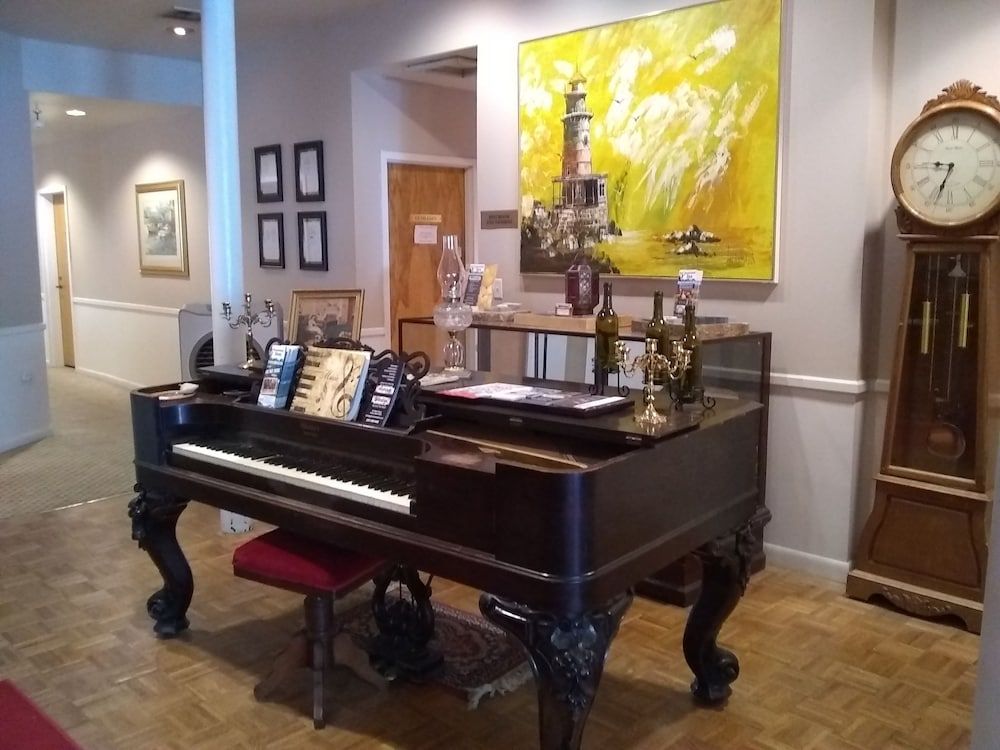 The Charles Inn at Vacationland Inns 3